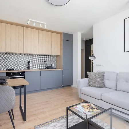 Modern Grzegorzeckie Roundabout Cracow By Renters Apartman *