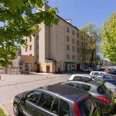 Modern Grzegorzeckie Roundabout Cracow By Renters *